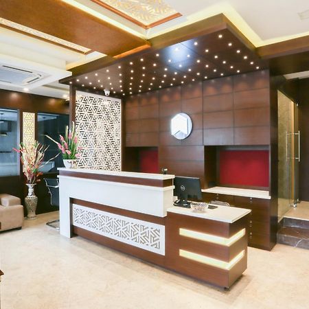 Treebo Emirates Residency Hotell Chennai Exteriör bild