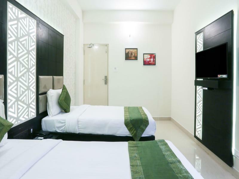 Treebo Emirates Residency Hotell Chennai Exteriör bild