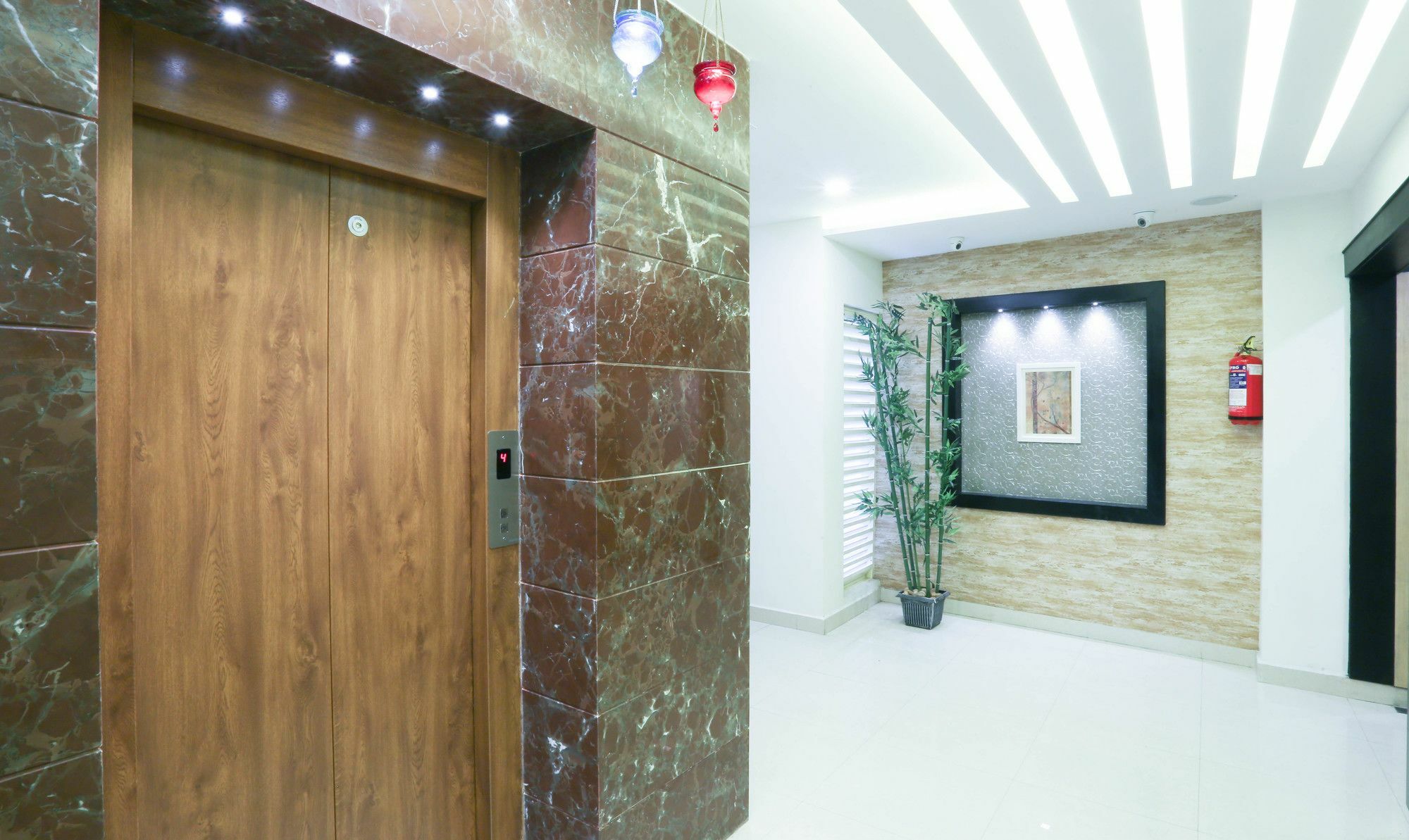 Treebo Emirates Residency Hotell Chennai Exteriör bild