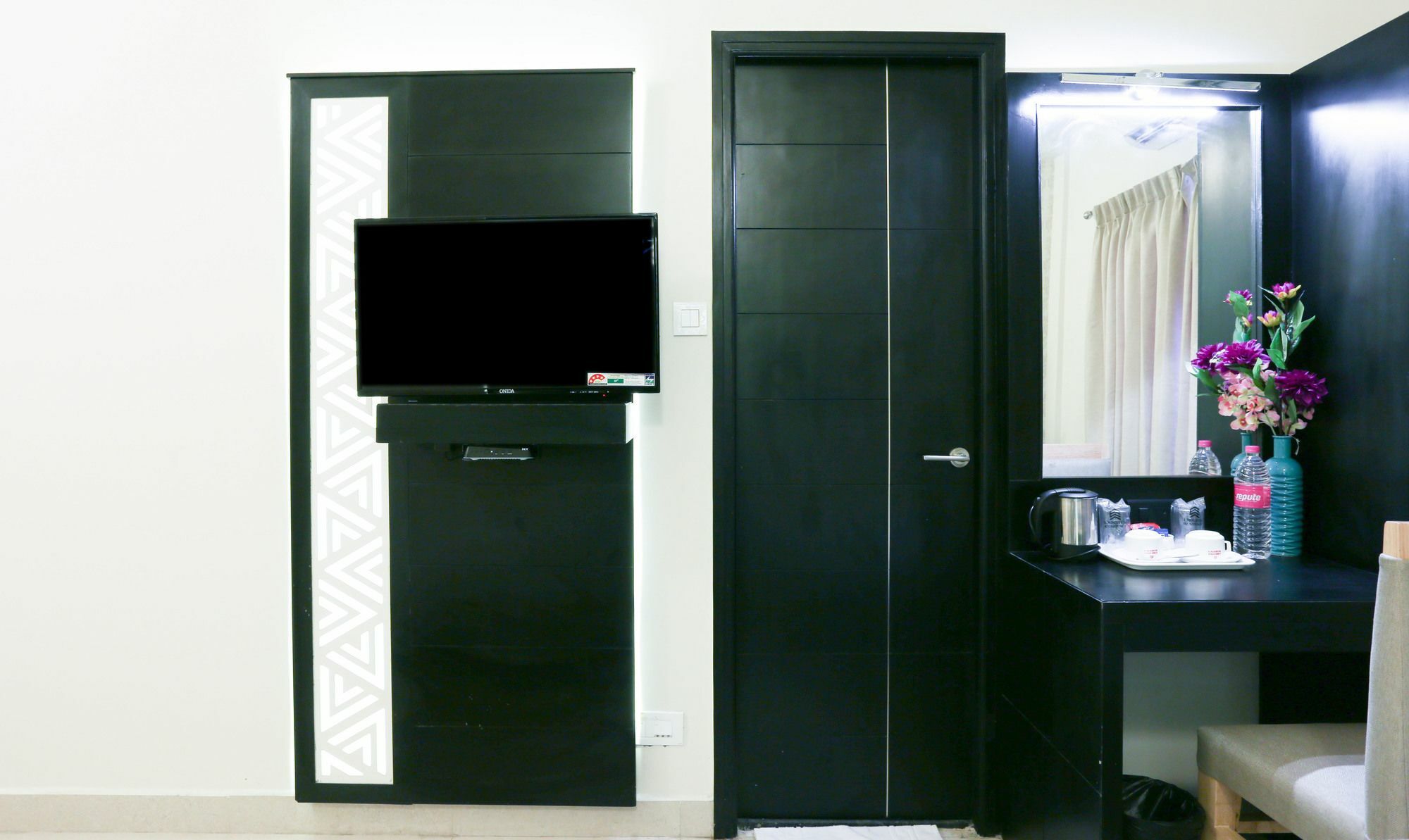 Treebo Emirates Residency Hotell Chennai Exteriör bild