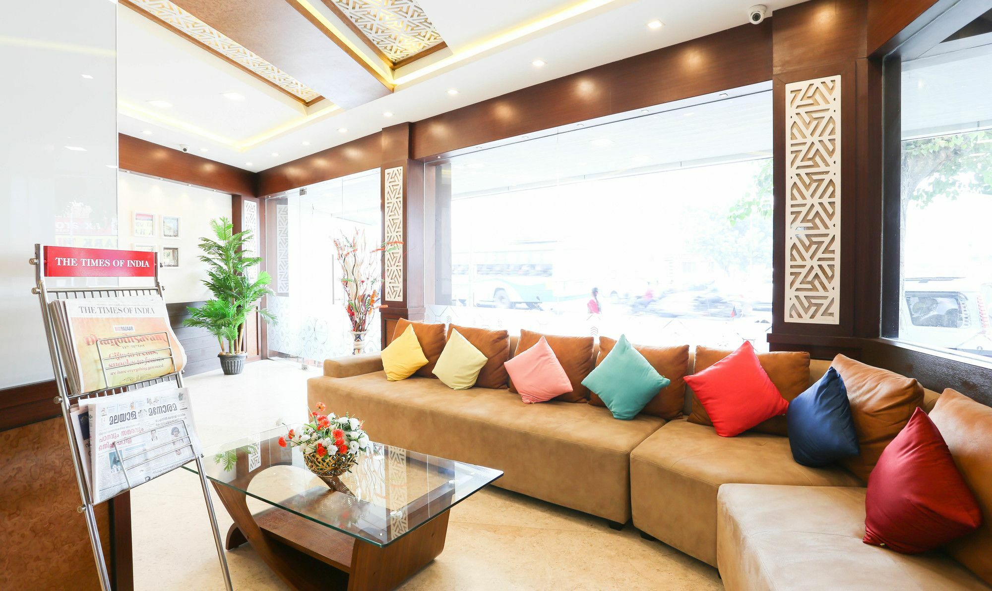 Treebo Emirates Residency Hotell Chennai Exteriör bild