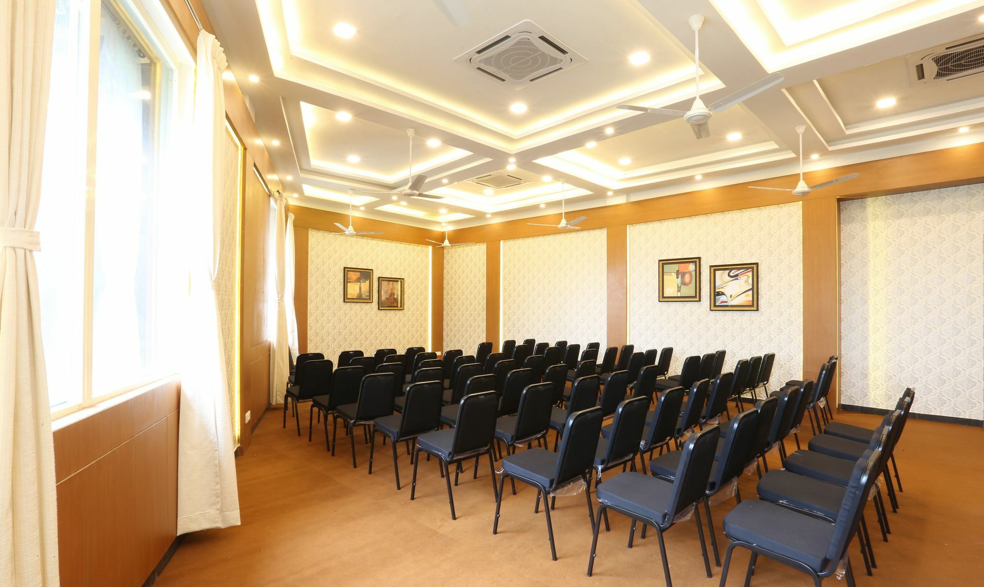 Treebo Emirates Residency Hotell Chennai Exteriör bild