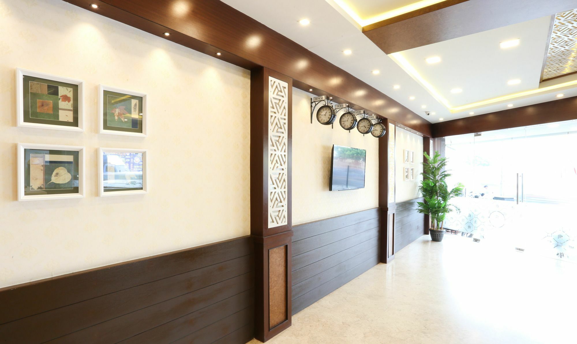 Treebo Emirates Residency Hotell Chennai Exteriör bild